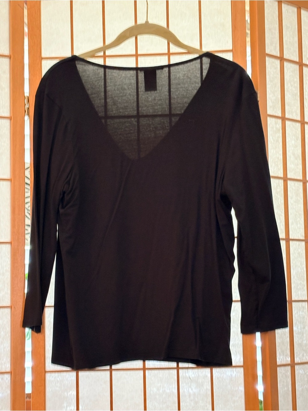 GAP Black V-Neck Long Sleeve Tee Large - Picture 2 of 4